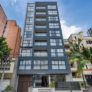 Housy Laureles Aparthotel
