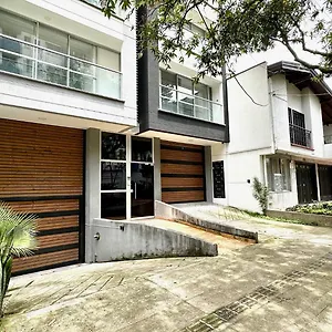 Moderno En Conquistadores, Excelente Ubicacion Aparthotel